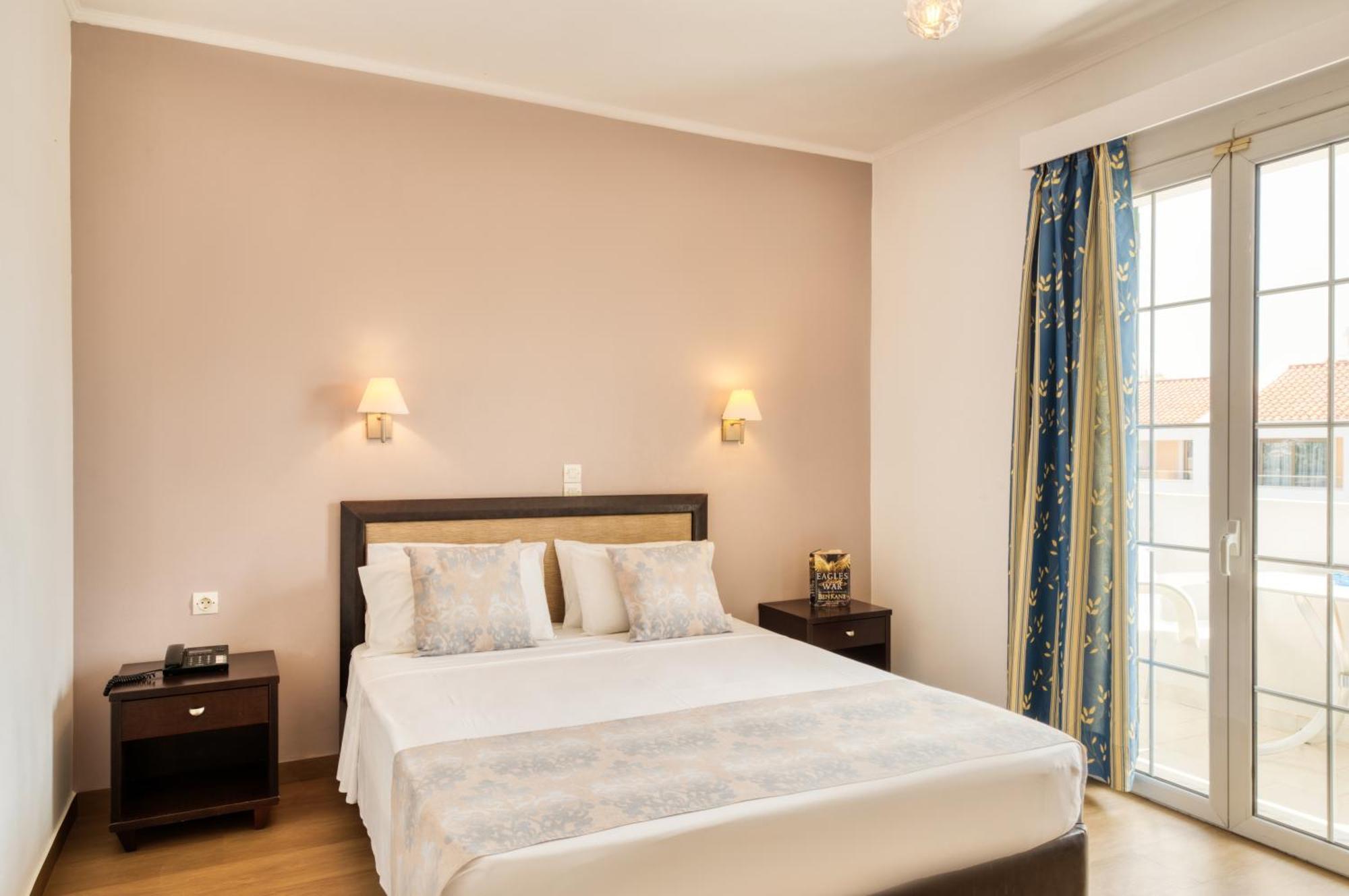 Oscar Hotel Laganas Buitenkant foto